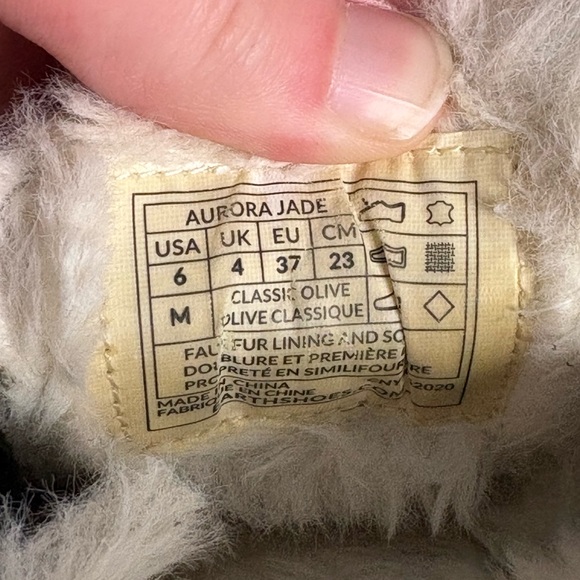 Earth Origins Aurora Jade Classic Fur Lined Clogs in Olive Green - Picture 10 of 11